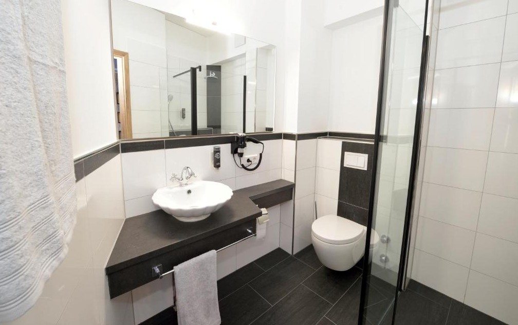 Badezimmer im Studio Zimmer